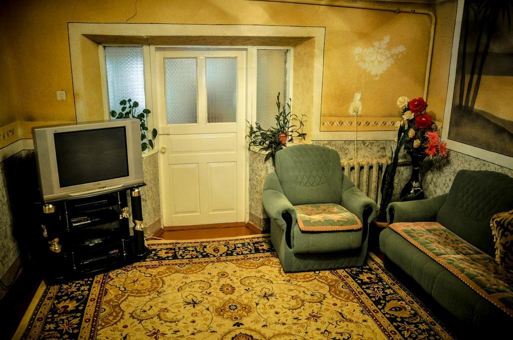 Guesthouse Kishimzhan Talas Zewnętrze zdjęcie